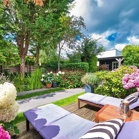 B&B Hoofddorp 4* Хоофддорп