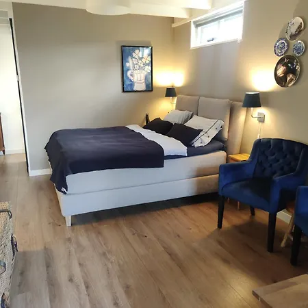B&B Hoofddorp Хоофддорп